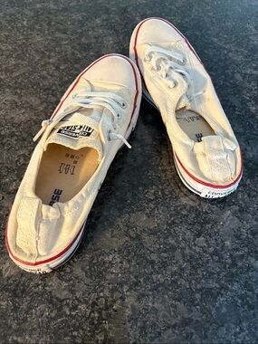 Converse women’s Low-Top Canvas Sneakers in Off-White with Red Trim